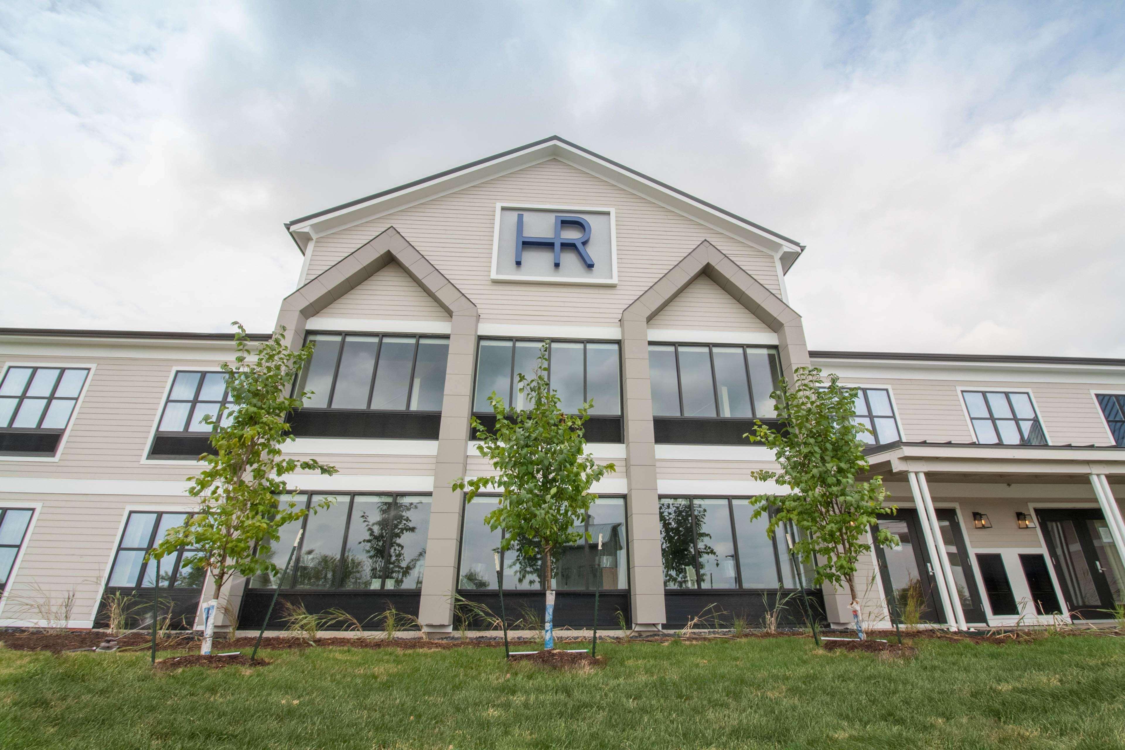 Hotel Renovo Des Moines Urbandale,Tapestry Collection Hilton Bagian luar foto
